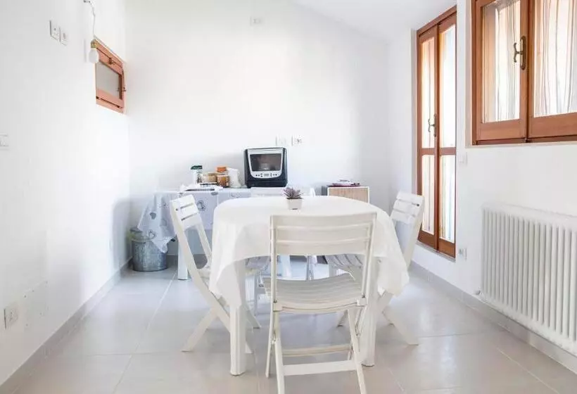 Aamiaismajoitus (B&B) Bianco Nuvola