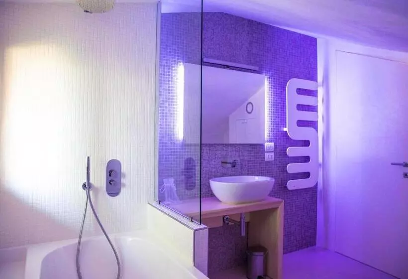 Aamiaismajoitus (B&B) Bianco Nuvola