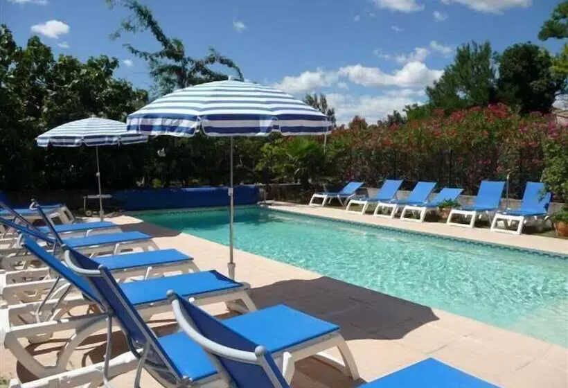 Aamiaismajoitus (B&B) Castel Mireio