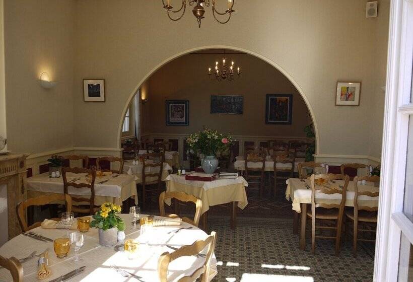 مبيت وإفطار Castel Mireio