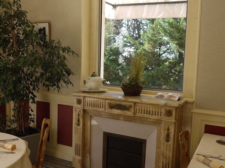 مبيت وإفطار Castel Mireio