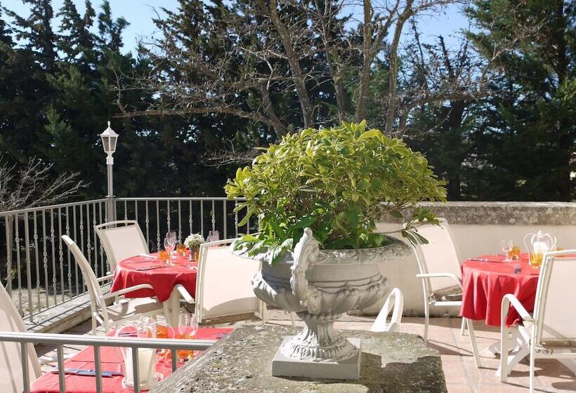 مبيت وإفطار Castel Mireio