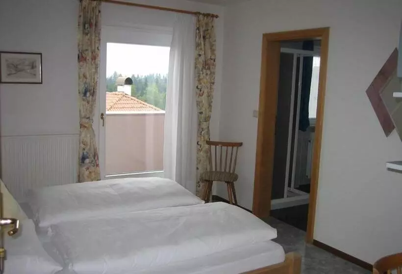 Aamiaismajoitus (B&B) Garni Sonnegg
