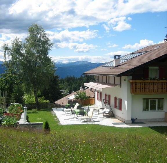 ベッドアンドブレックファースト Garni Sonnegg