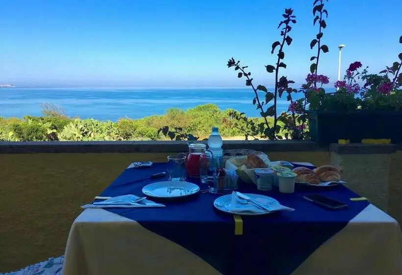 Aamiaismajoitus (B&B) Torre Del Pozzo