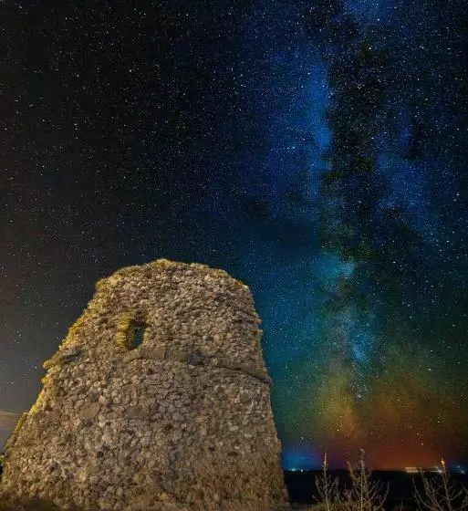 Aamiaismajoitus (B&B) Torre Del Pozzo