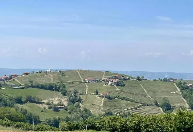 ホテル Agriturismo Finestre Di Langa