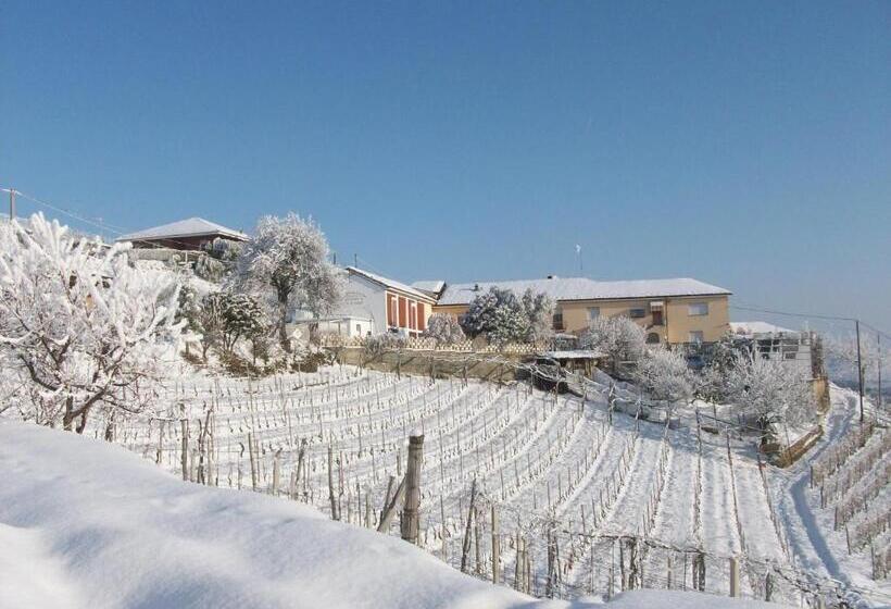 ホテル Agriturismo Finestre Di Langa