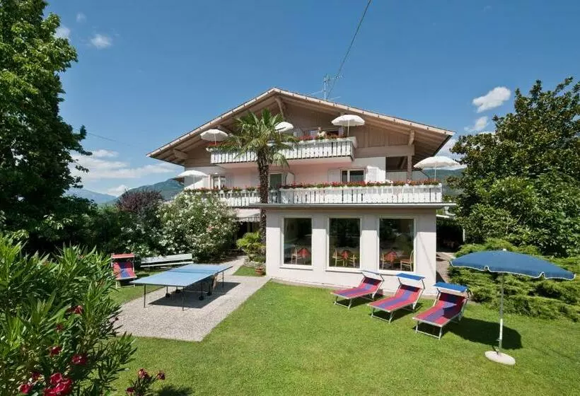 ホテル Appartement Lahngut