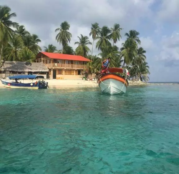 ホテル El Porvenir