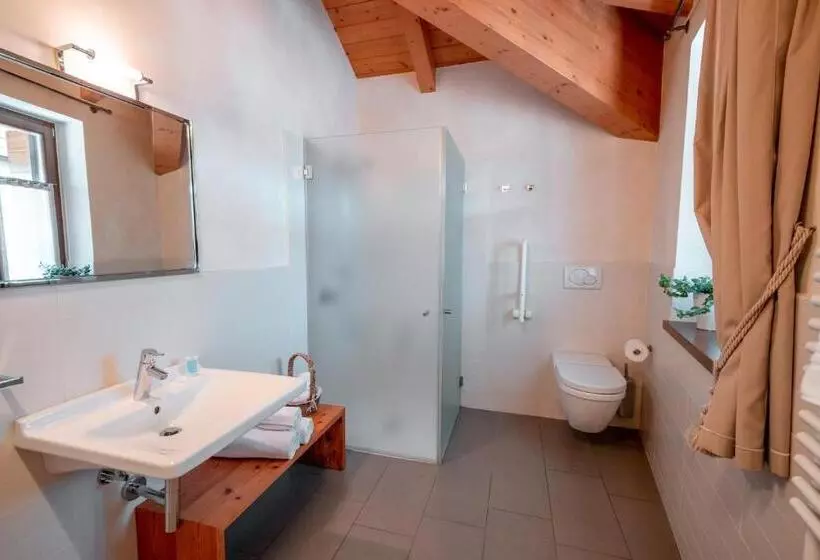 ホテル Garnì Vecchio Comune