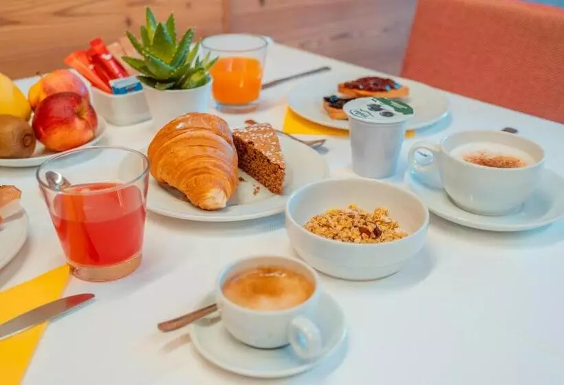 ホテル Garnì Vecchio Comune