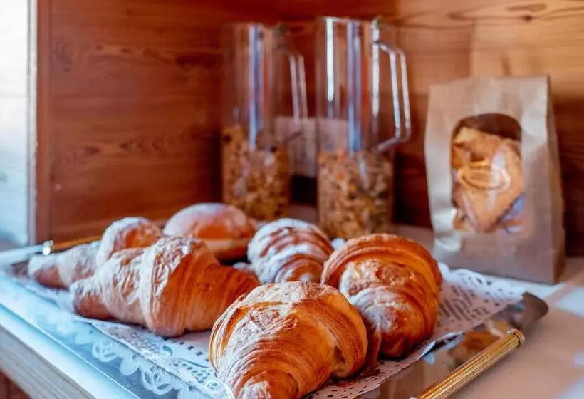 ホテル Garnì Vecchio Comune