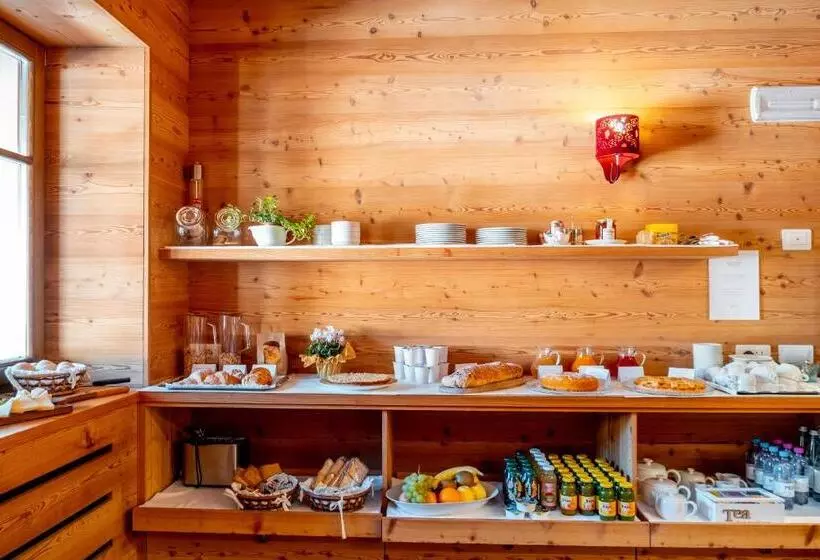 ホテル Garnì Vecchio Comune