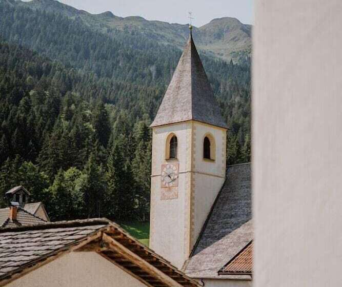 Zum Hirschen Boutique Hotel Val Di Non