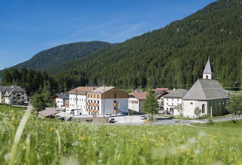 Zum Hirschen Boutique Hotel Val Di Non