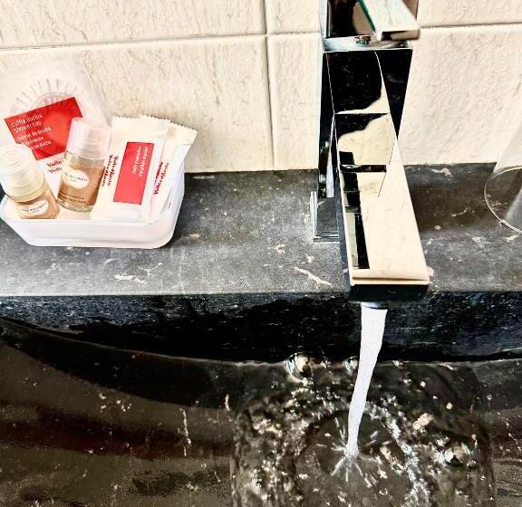 호텔 Hostellerie Le Lievre Amoureux