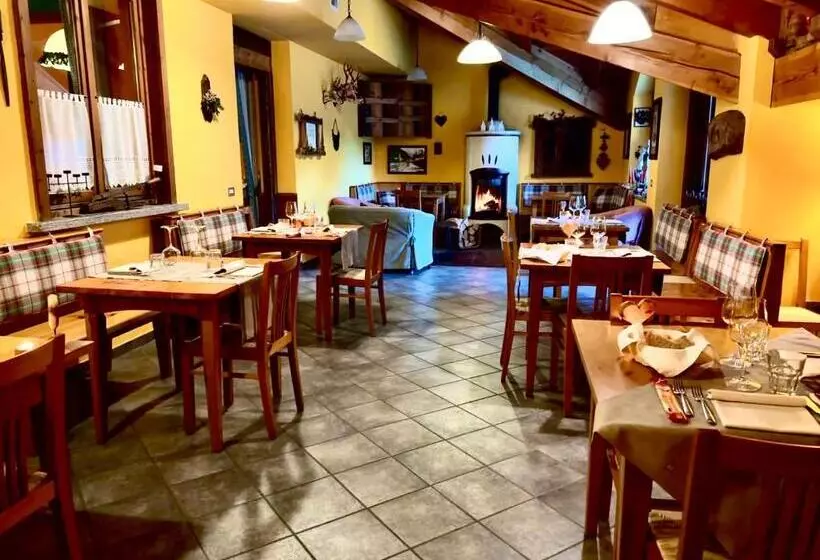 Hotelli Hostellerie Le Lievre Amoureux