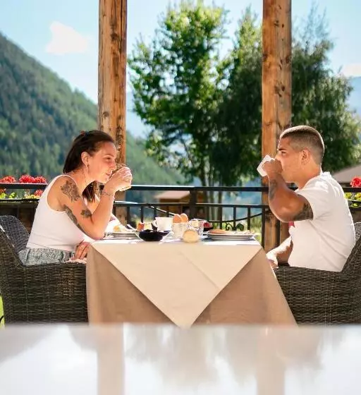 Hotelli Hostellerie Le Lievre Amoureux