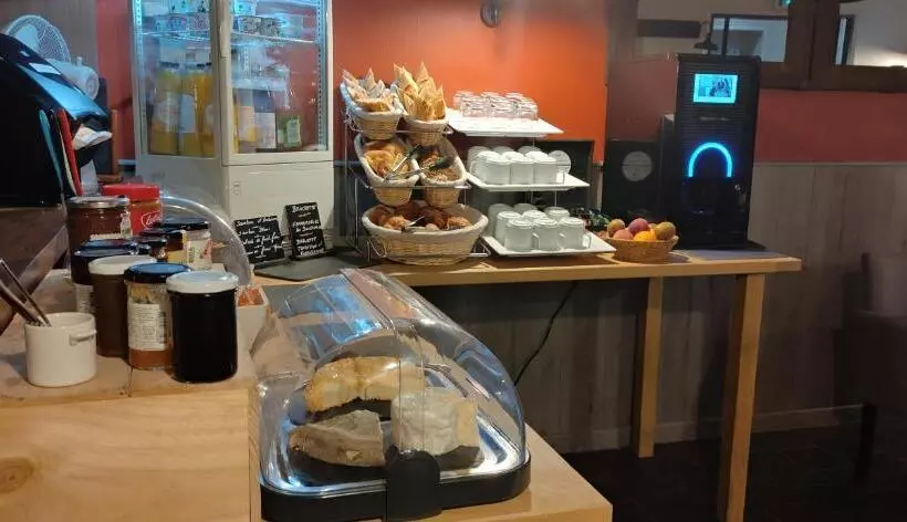 Hotelli Logis Le Saint Hubert