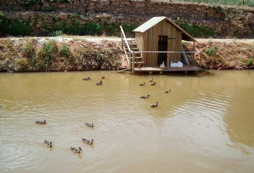 پانسیون Valonquinta   Agro Hotel & Spa