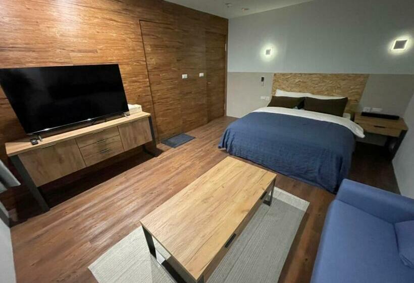 هاستل Hide And Sea At Green Island