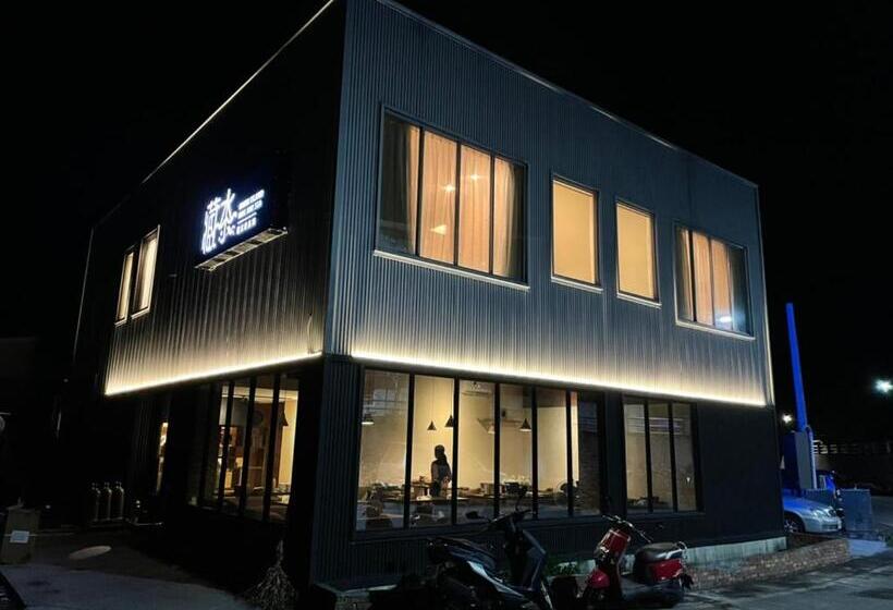 هاستل Hide And Sea At Green Island