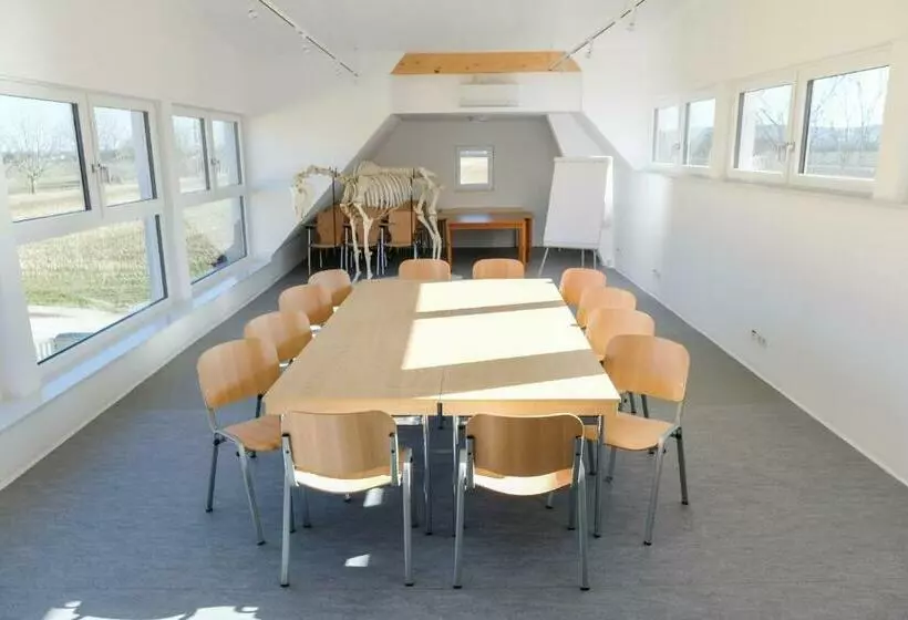 Hotelli Equiliber Reitkunstzentrum Burgenland