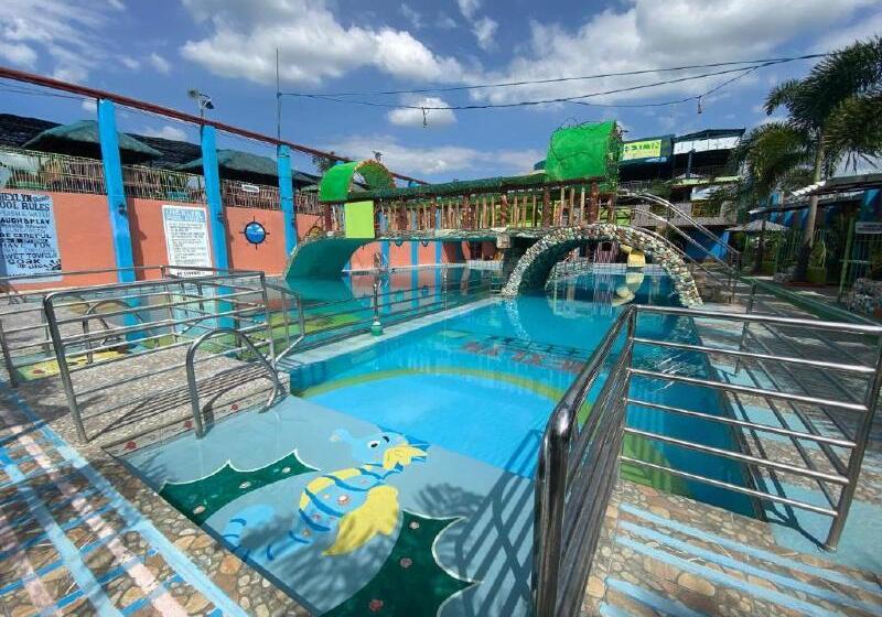 فندق Reddoorz Plus @ Lhexlyn Resort San Narciso