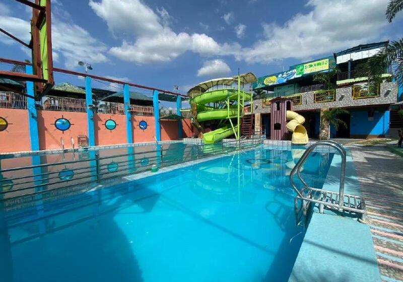 فندق Reddoorz Plus @ Lhexlyn Resort San Narciso