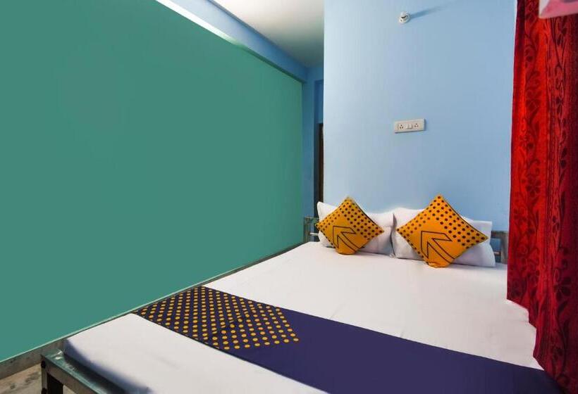 호텔 Spot On 67721 Maa Rakhakali Bhawan