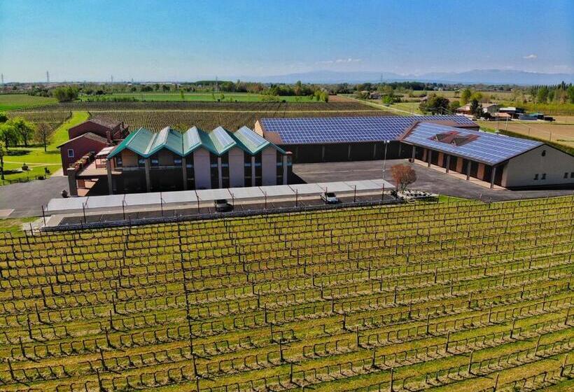 בית מלון כפרי Tenuta Santomè