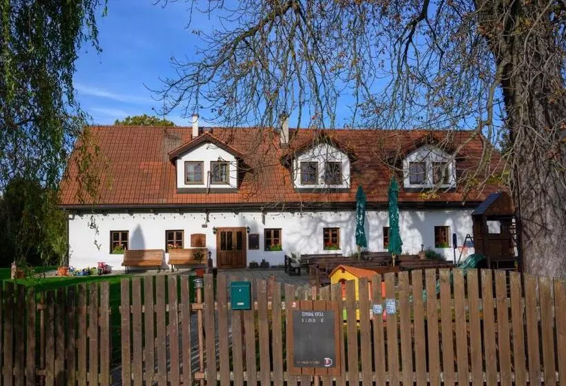 Majatalo Penzion Fryčovice