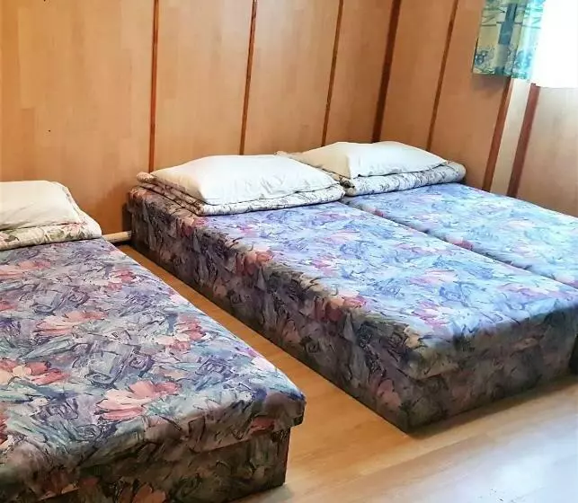 Retkeilymaja Muskátli Vendégház