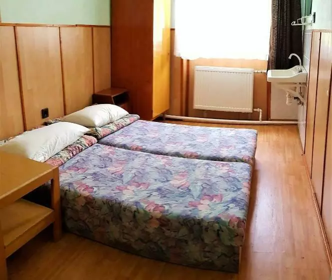 Retkeilymaja Muskátli Vendégház