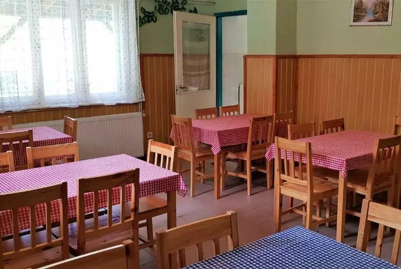 Retkeilymaja Muskátli Vendégház