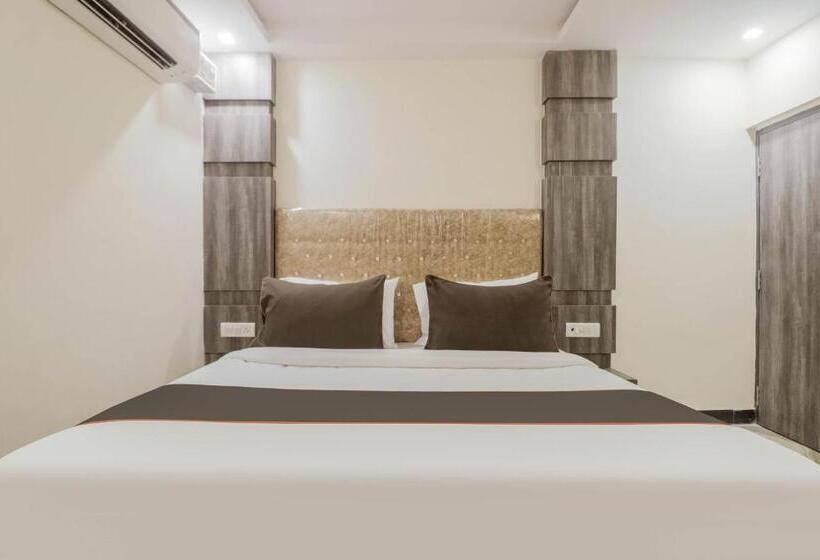 בית מלון כפרי Townhouse Legacy, Civil Line