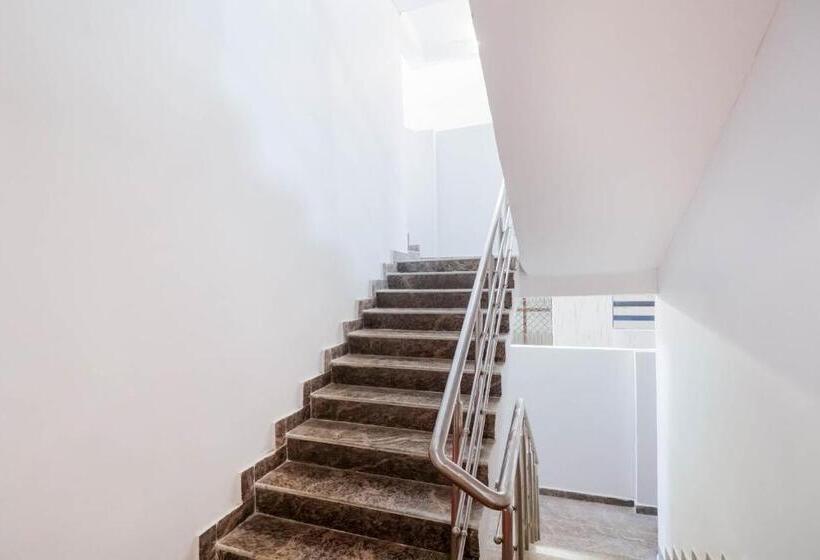 בית מלון כפרי Townhouse Legacy, Civil Line