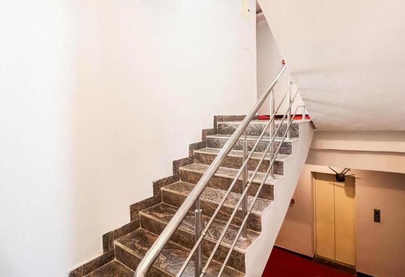 בית מלון כפרי Townhouse Legacy, Civil Line