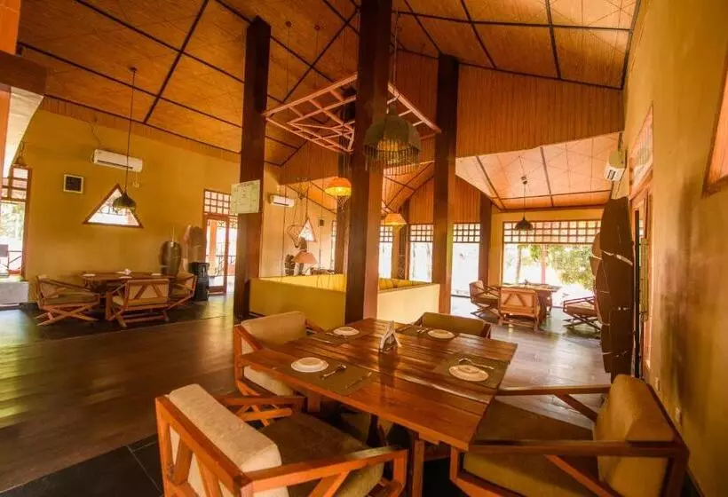 Hotelli Silver Sand Beach Resort Neil