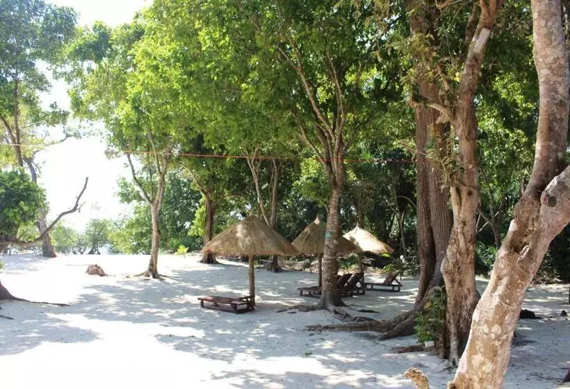 Hotelli Silver Sand Beach Resort Neil