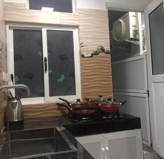 هتل Wish Residence Seaside, Near Durdans & Vasan Eye Care Hospital, Colombo 3