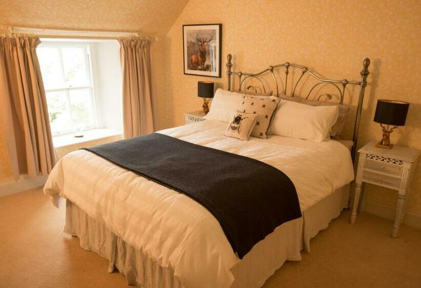 Kirkmichael House B&b