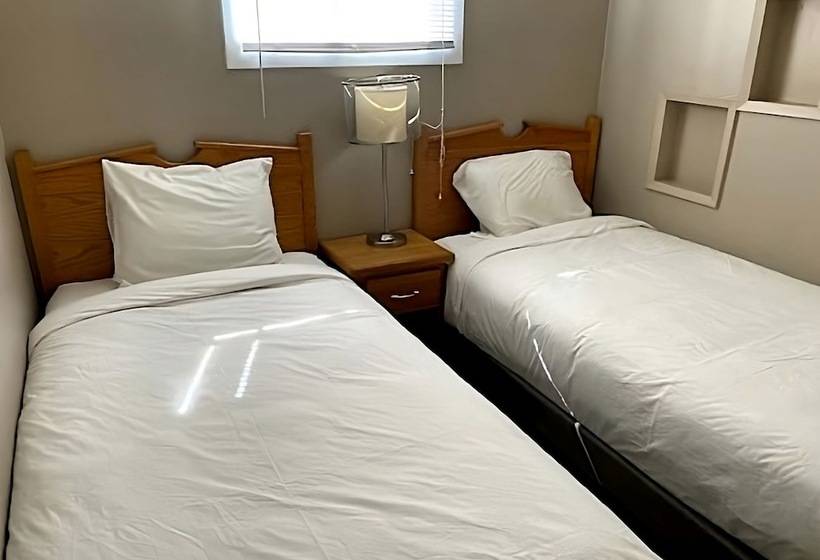 汽车旅馆  Richter Pass Beach Resort