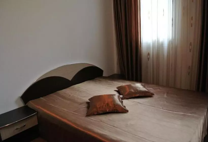 Pensiune Restaurant Piatra Craiului