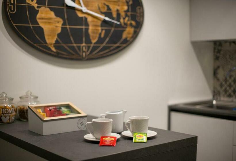 مبيت وإفطار Cefalù Design Suites