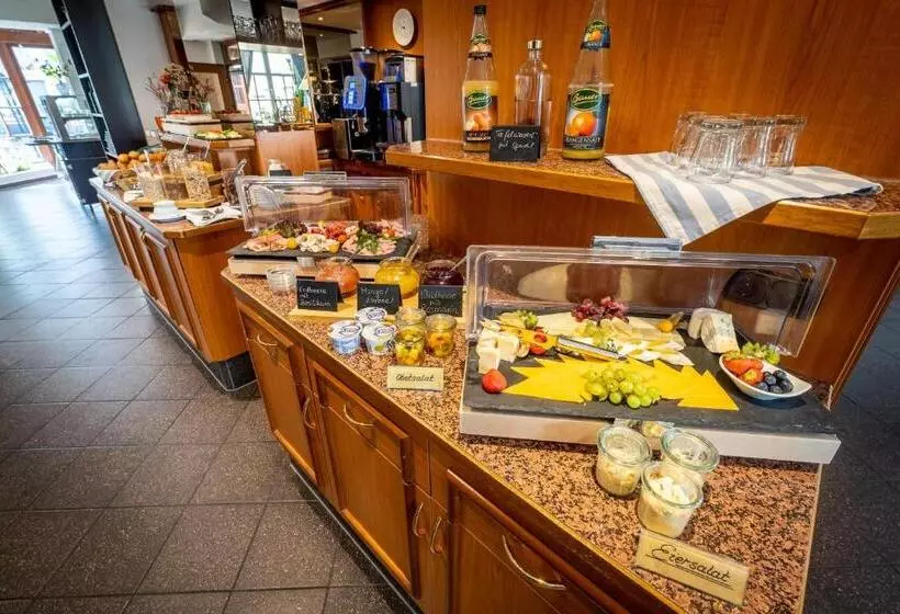 Hotelli Reussischer Hof