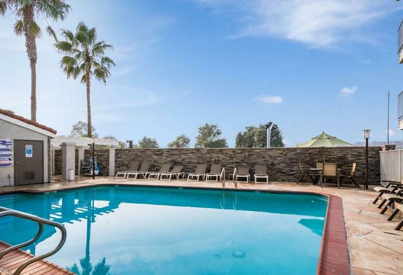 فندق Studio 6 Fairfield, Ca   Napa Valley