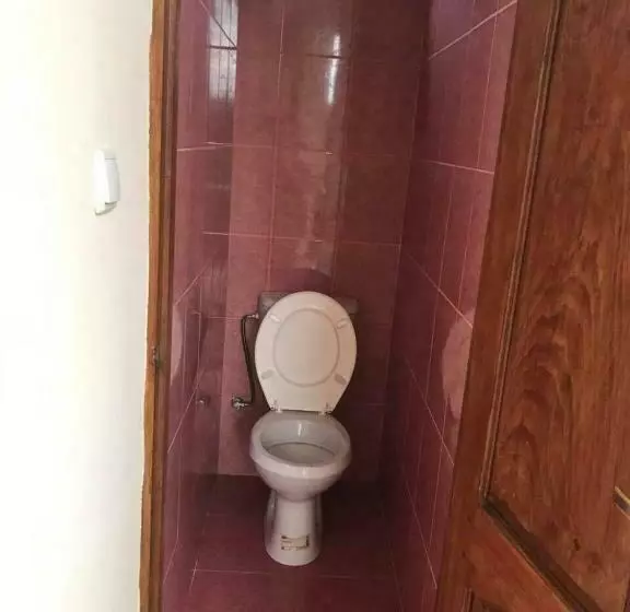 پانسیون Lela's Guest House