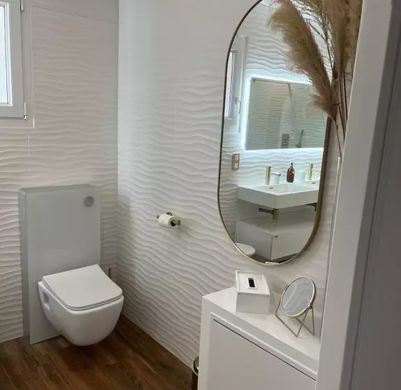 Aamiaismajoitus (B&B) Chambres D Hôtes Villa La Louisiane